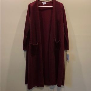 Medium LuLaRoe Sarah duster NWT